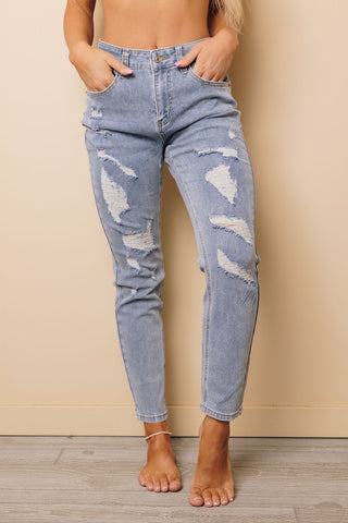 Ivy Light Wash Distressed Straight Jeans