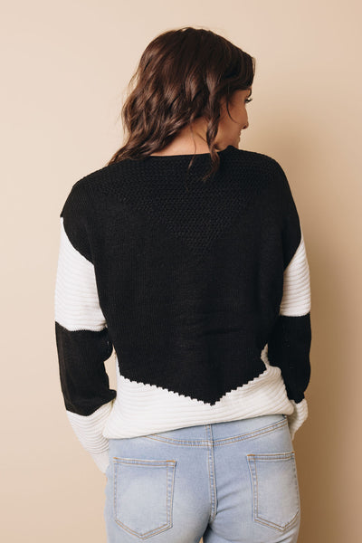 Genevive Chevron Pullover Sweater