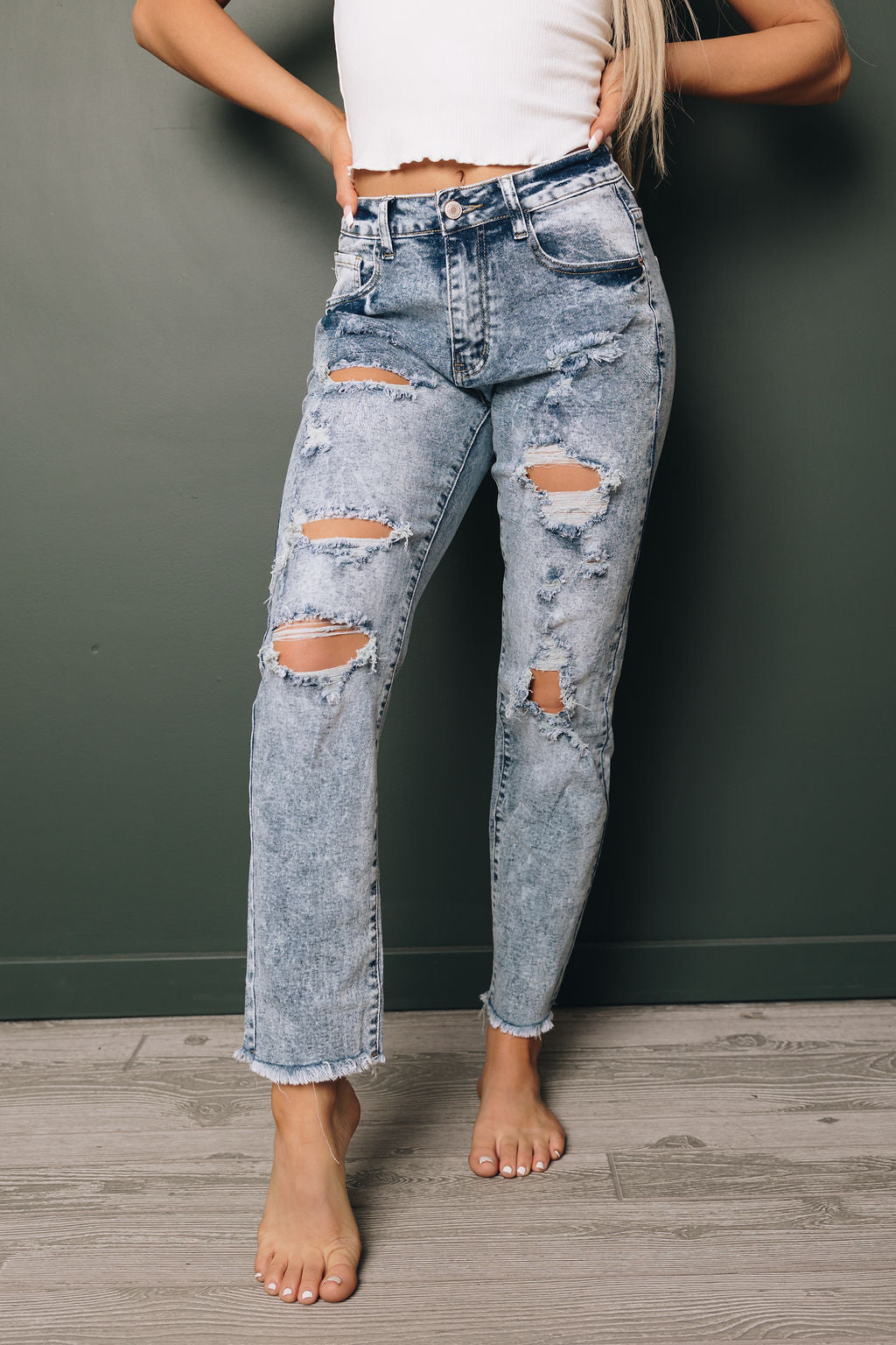 Cher Distressed Jeans
